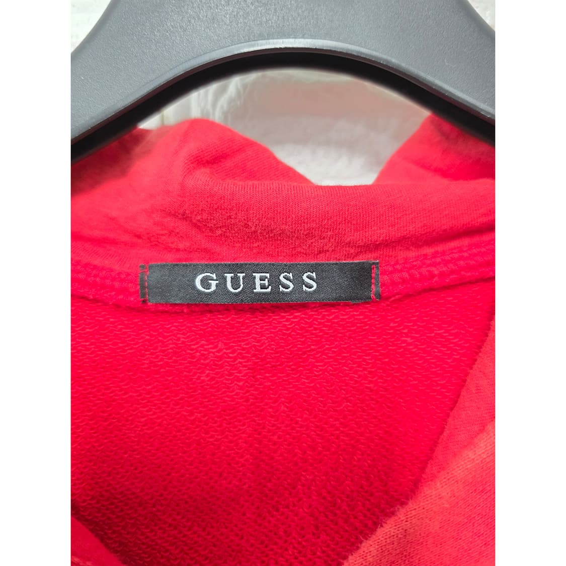 택포) 게스 남성 레드 후드집업 L 상품이미지2