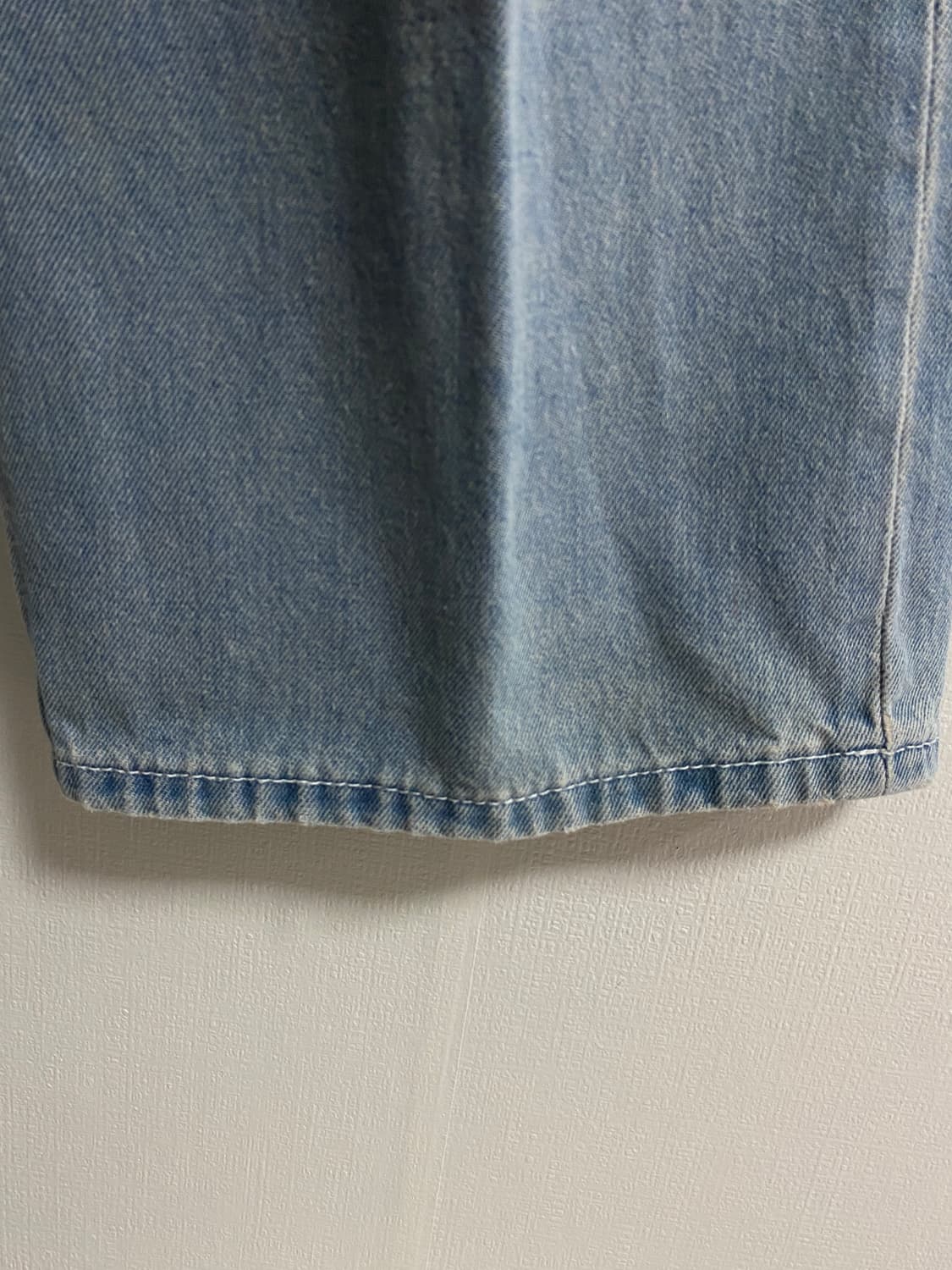 (34)빈티지 와이드핏 연청 데님팬츠 상품이미지3