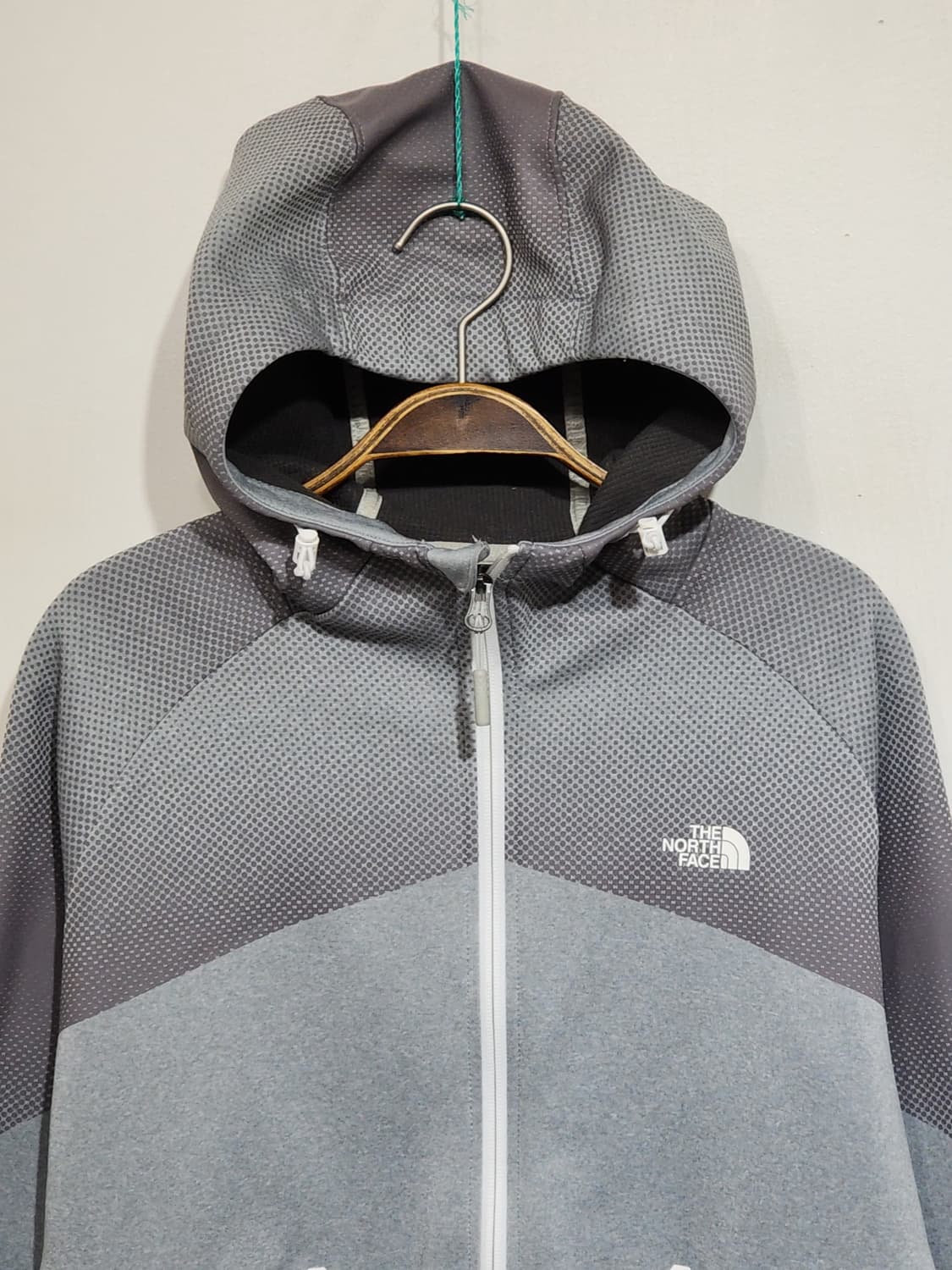 (L) 노스페이스 후드집업 배색 아웃도어 티셔츠  상품이미지2