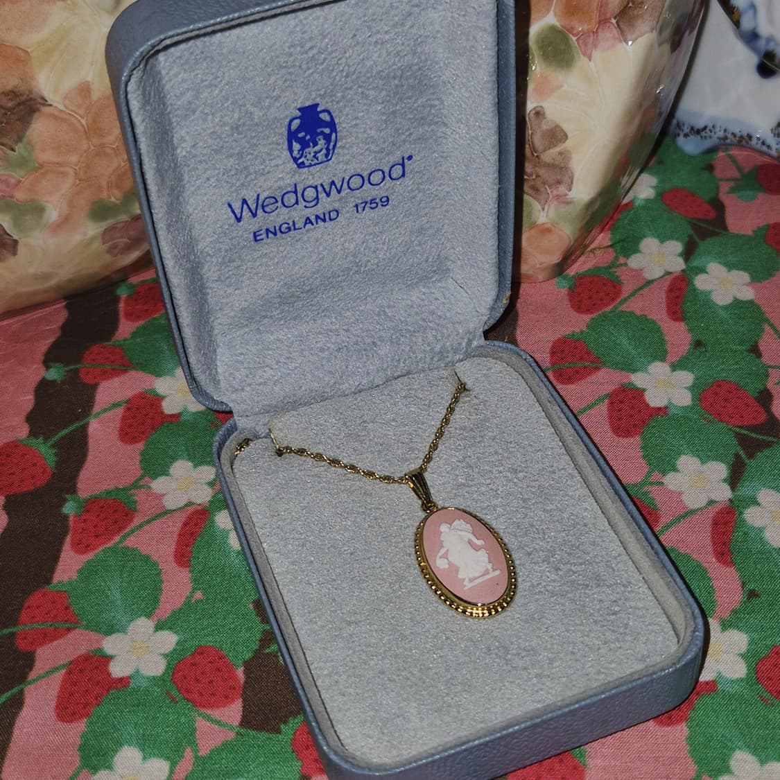 80s 영국 웨지우드 핑크 천사 카메오 목걸이 상품이미지9