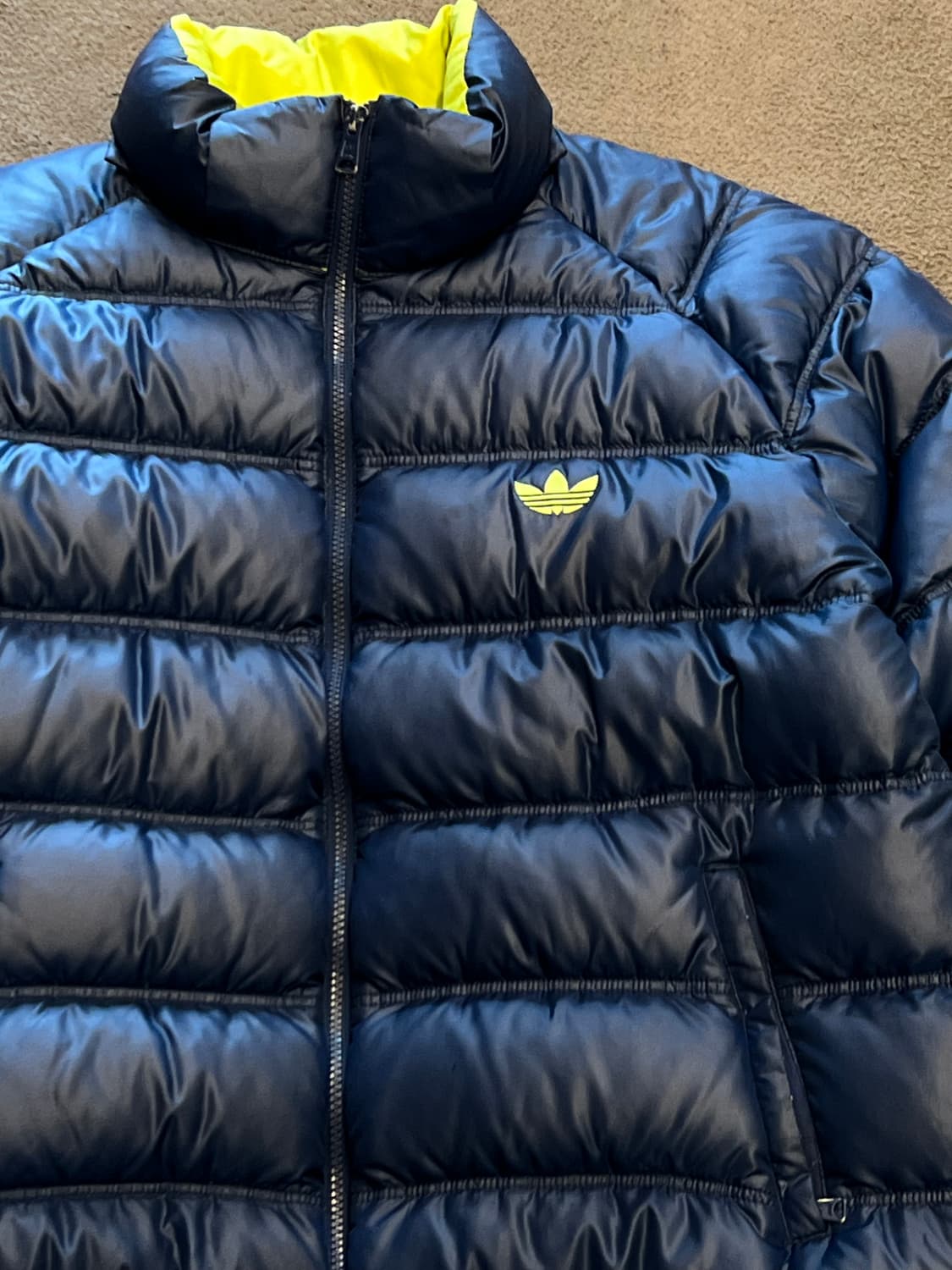 아디다스 올드스쿨 파이어버드 구스다운 경량패딩 처분  상품이미지2