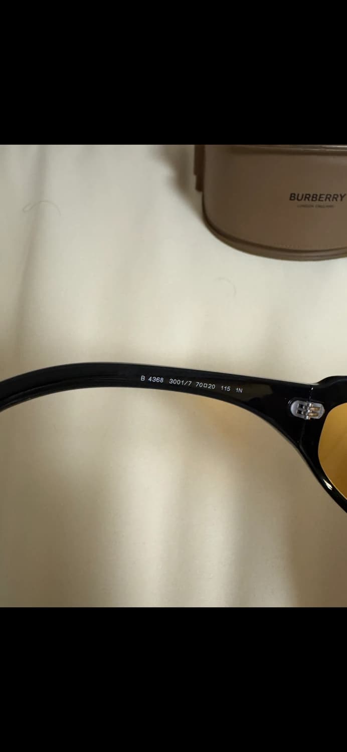 버버리 고글형 선글라스 상품이미지2