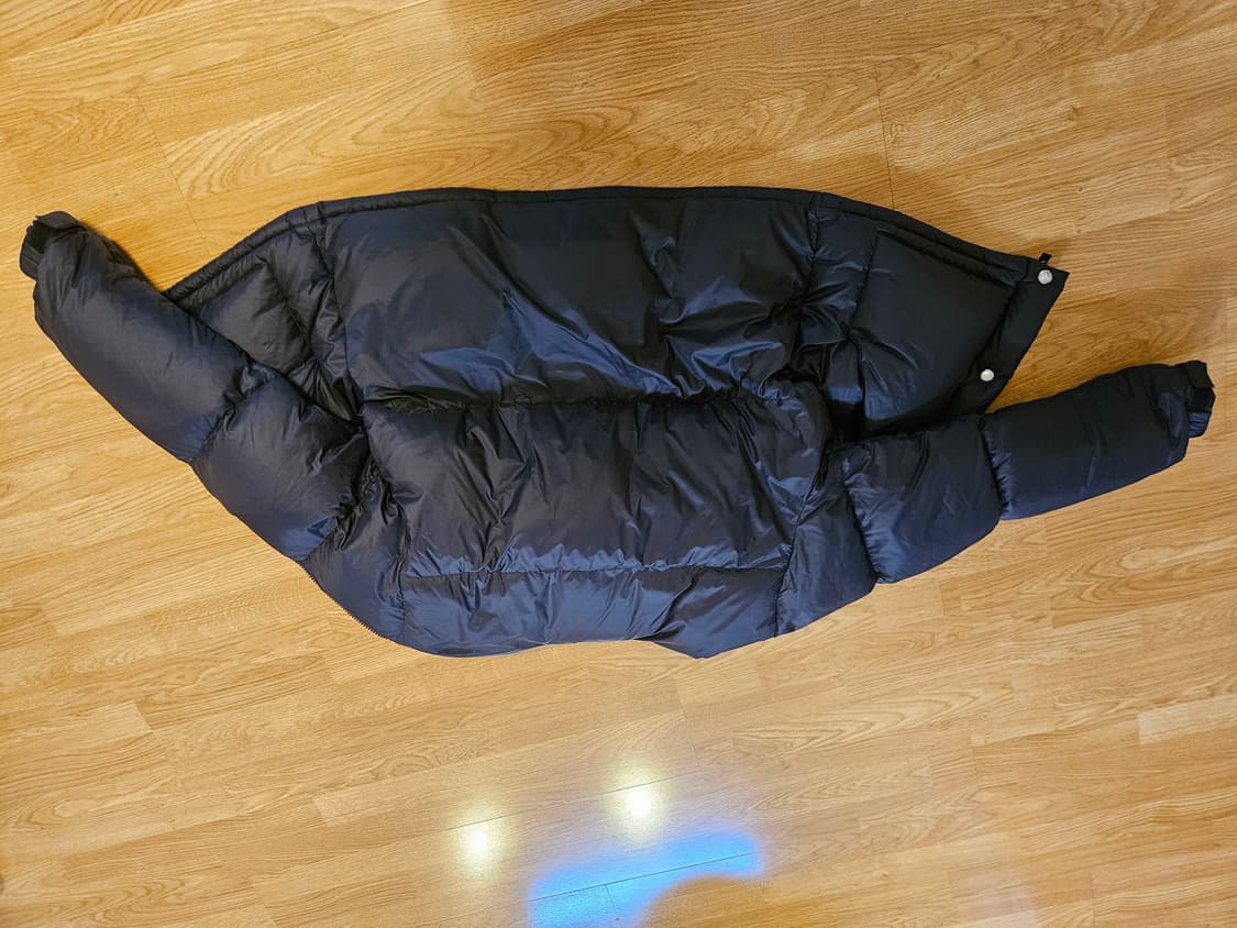 yeseyesee 예스아이씨 패딩 medium 팝니다 상품이미지4