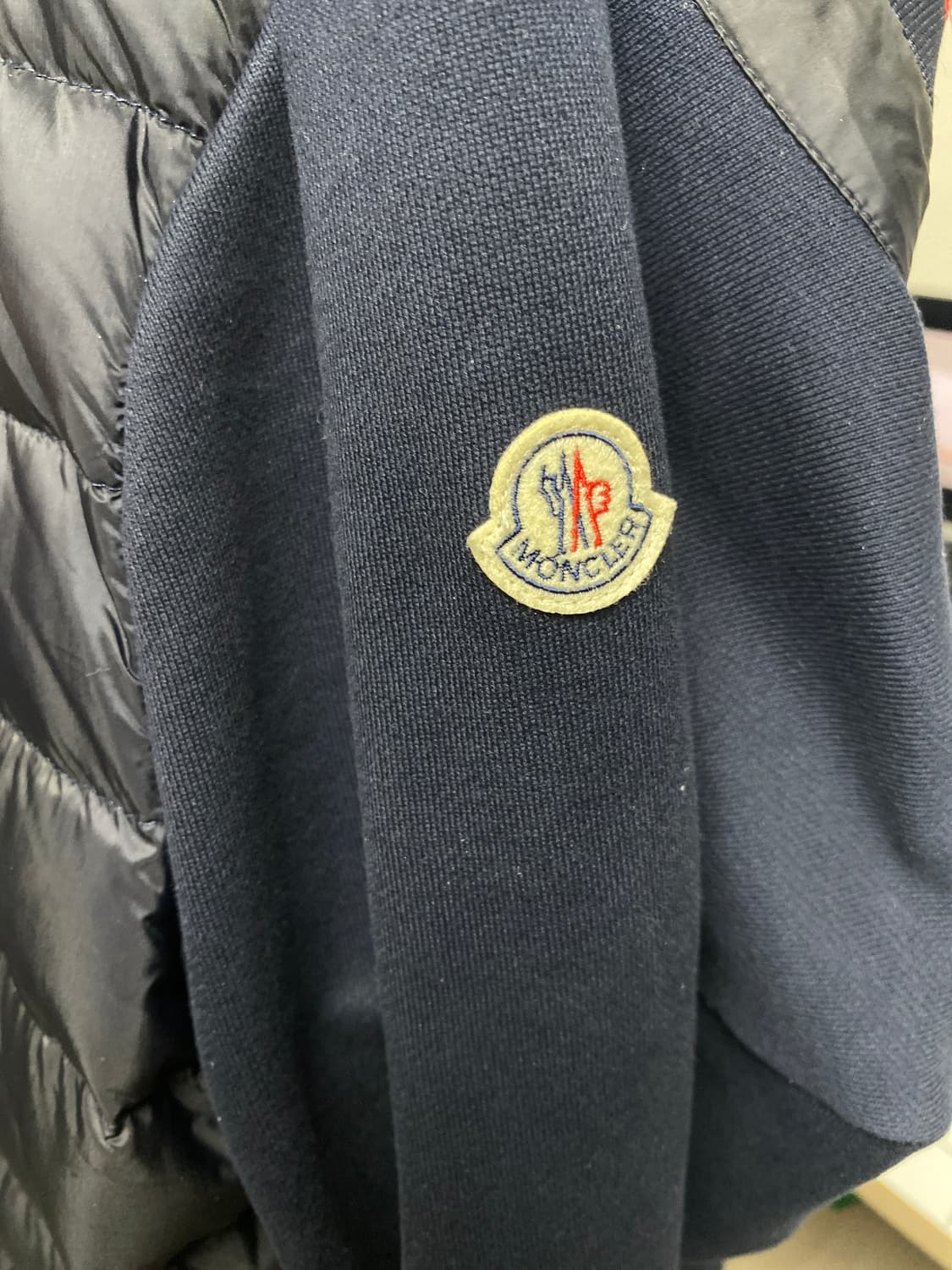 [XL] 몽클레어 삼선 트리콧 니트패딩 네이비 상품이미지2