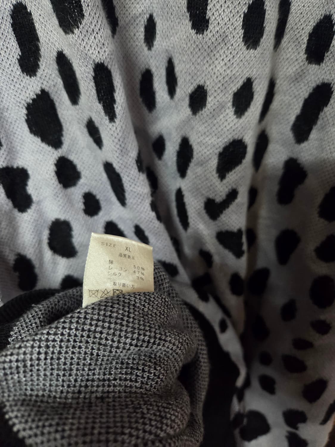 와코마리아 반팔니트 XL판매합니다 상품이미지3