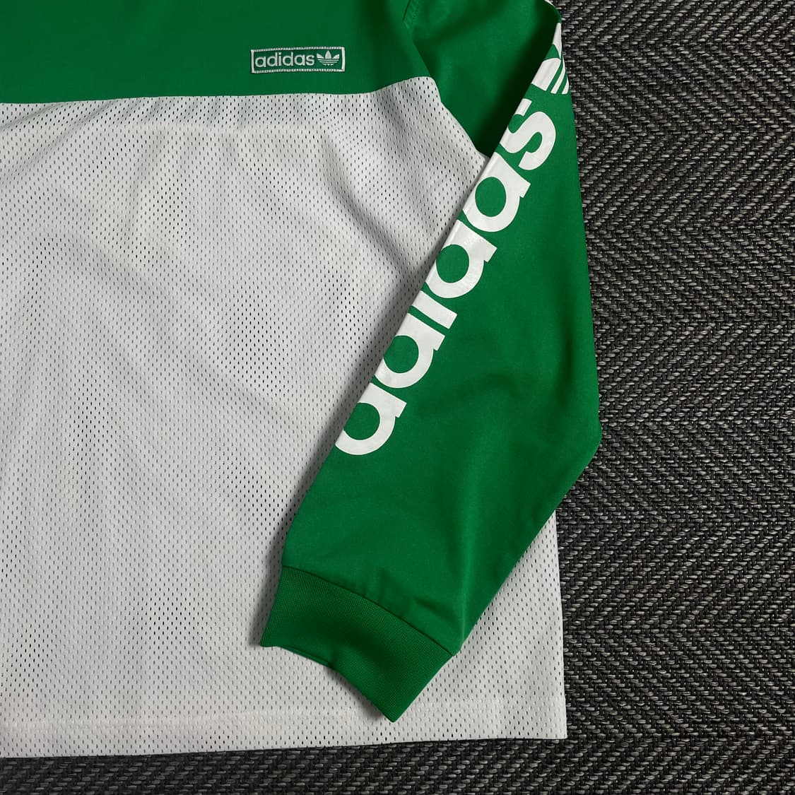 아디다스 올드스쿨 스펠로고 메쉬 트레이닝 탑y 3599 상품이미지3