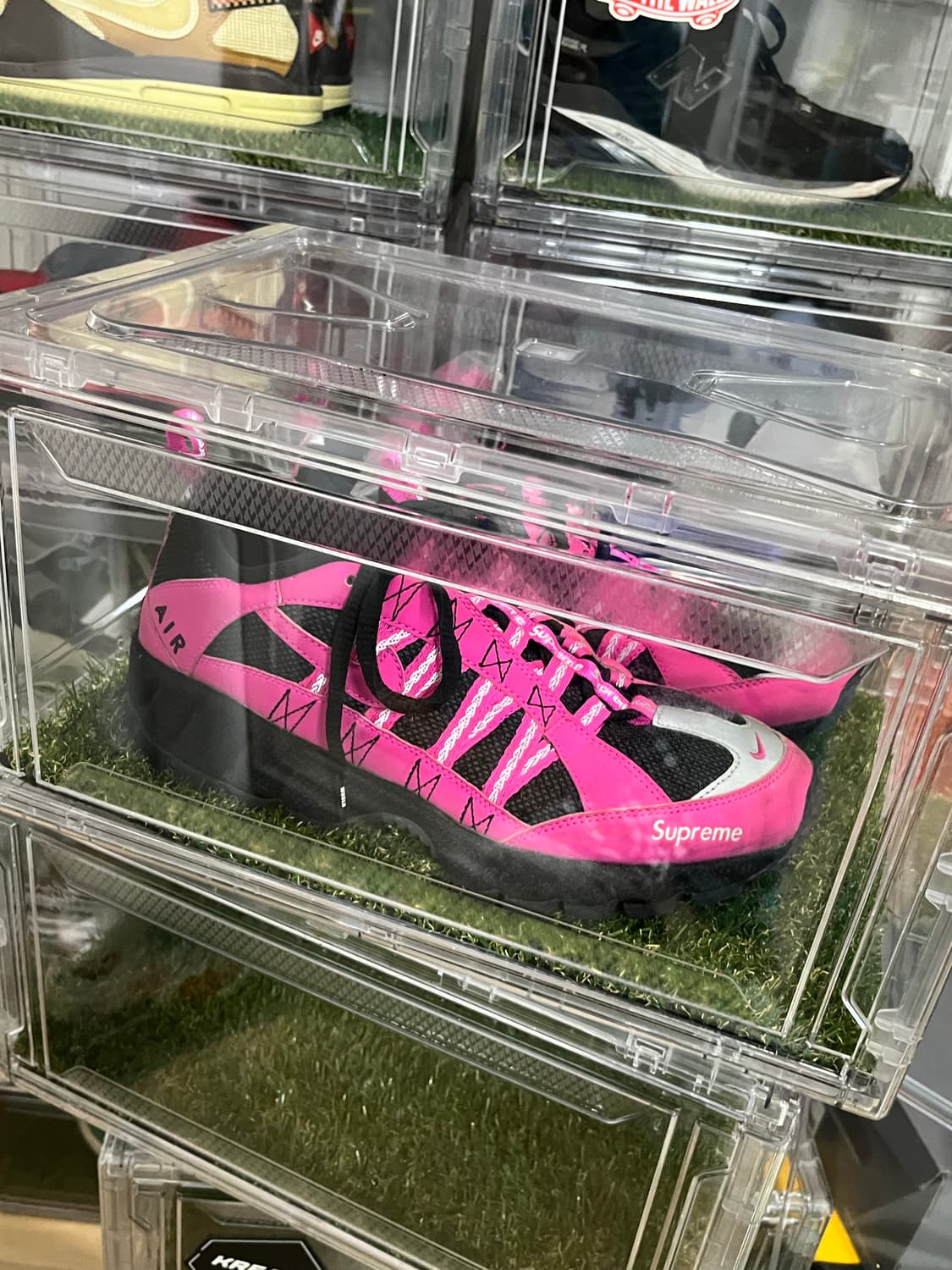 나이키 슈프림 에어휴마라 265 상품이미지1