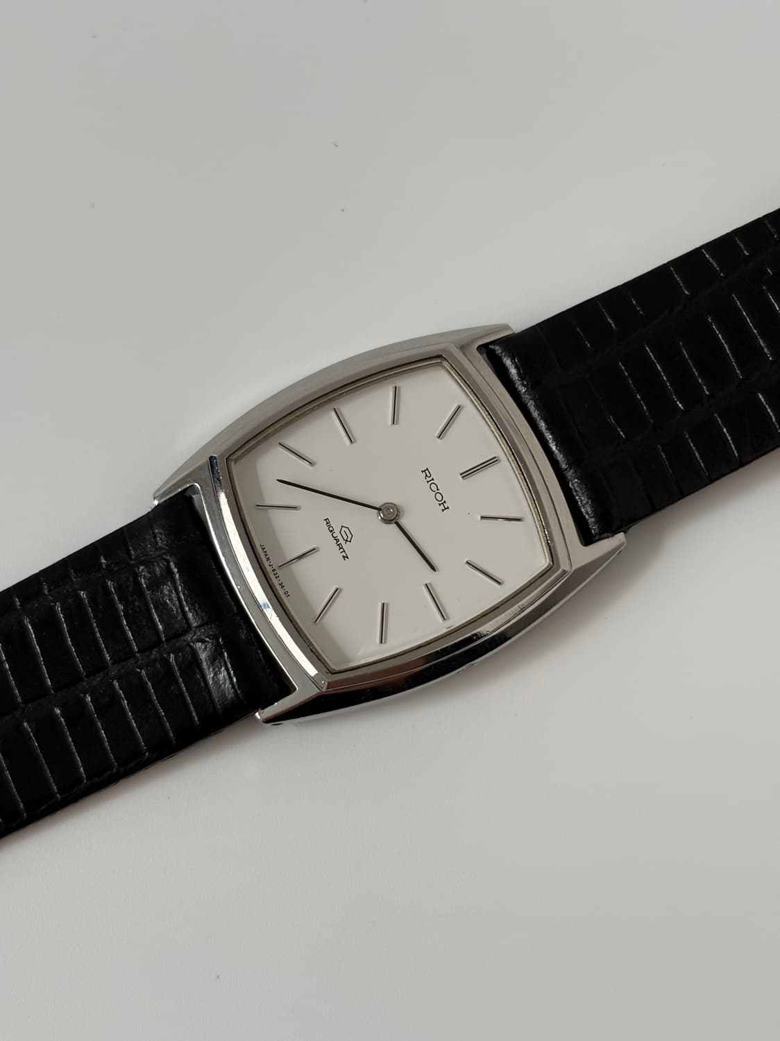 리코 RICOH 빈티지 시계 1980년대 커브드 스퀘어 탱크 리쿼츠 상품이미지4