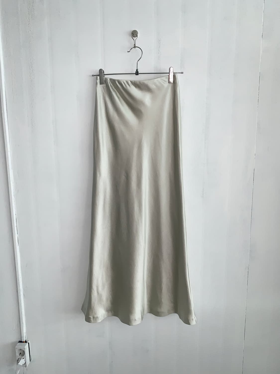 Mint Green Satin Maxi Skirt 상품이미지5