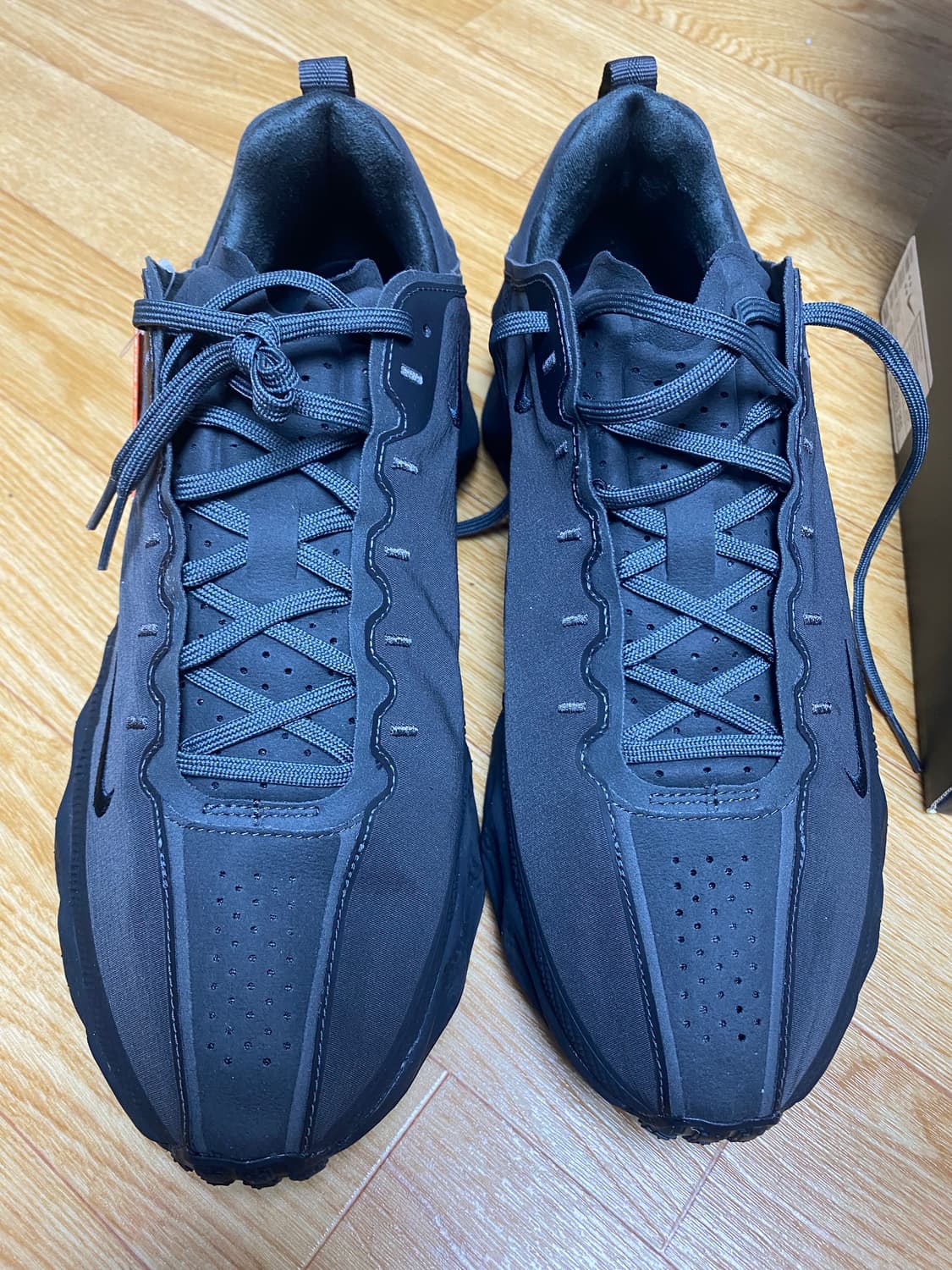 나이키 혜인서 아바 로버 블랙 300 상품이미지1