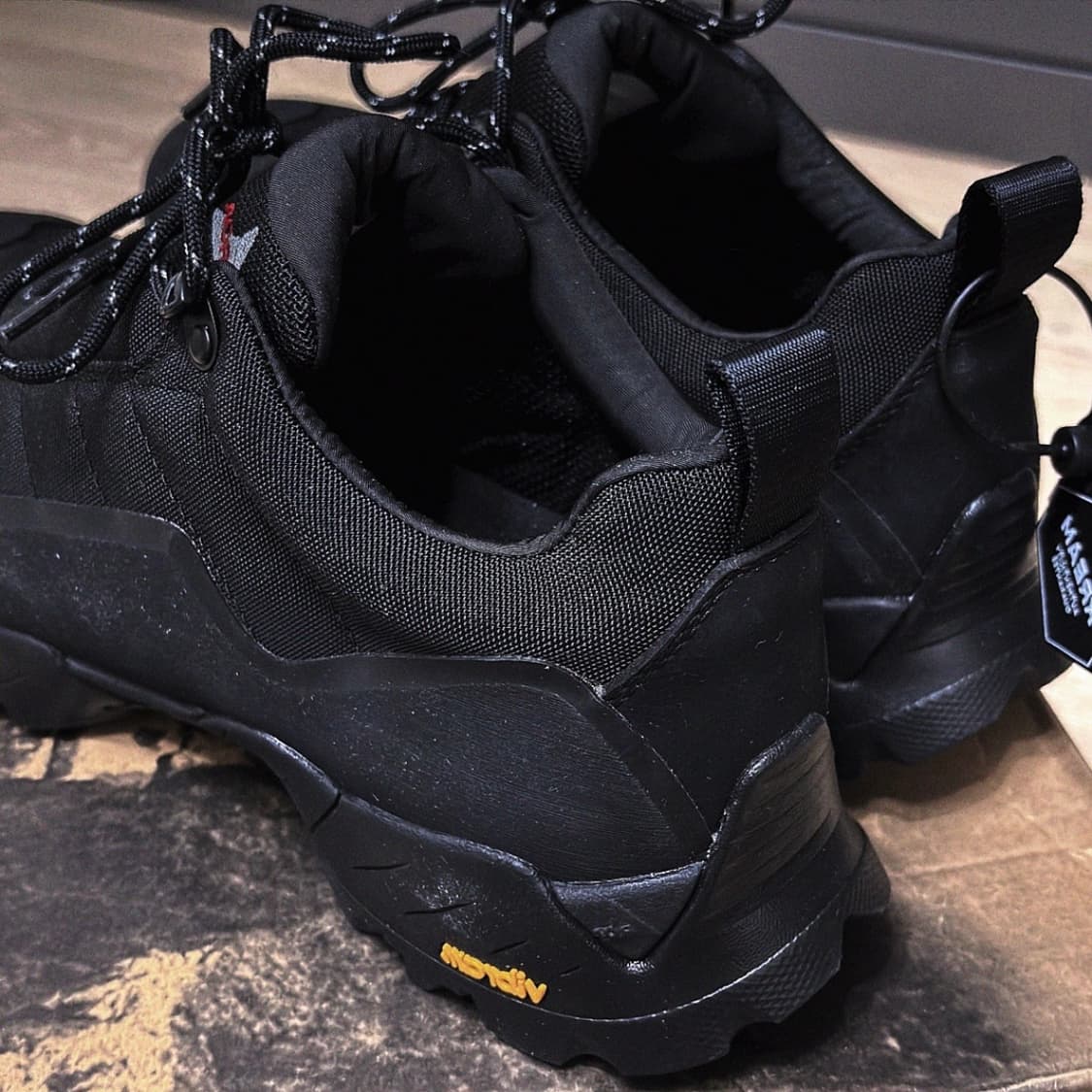 로아 하이킹 카타리나 블랙 상품이미지2