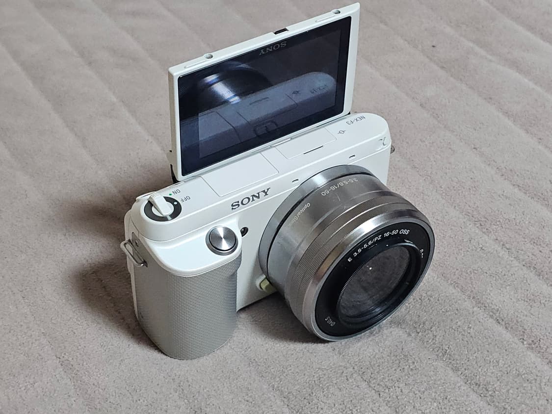 소니 NEX-F3 미러리스 카메라 상품이미지3