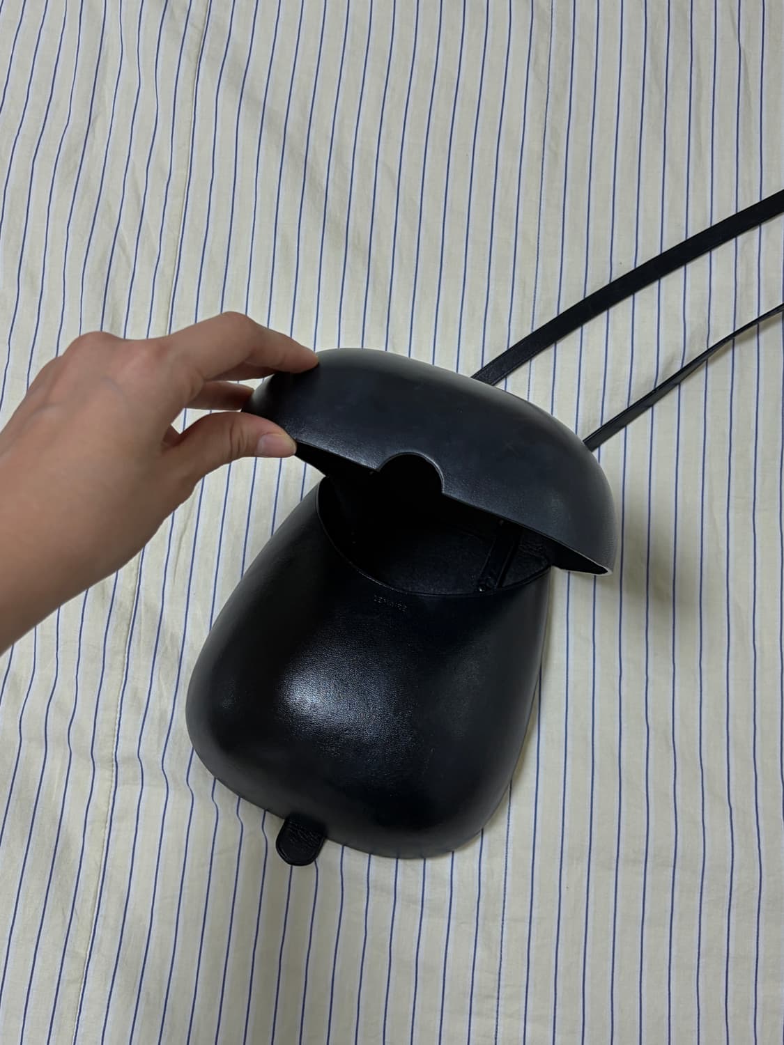 르메르 타코백 블랙 상품이미지5