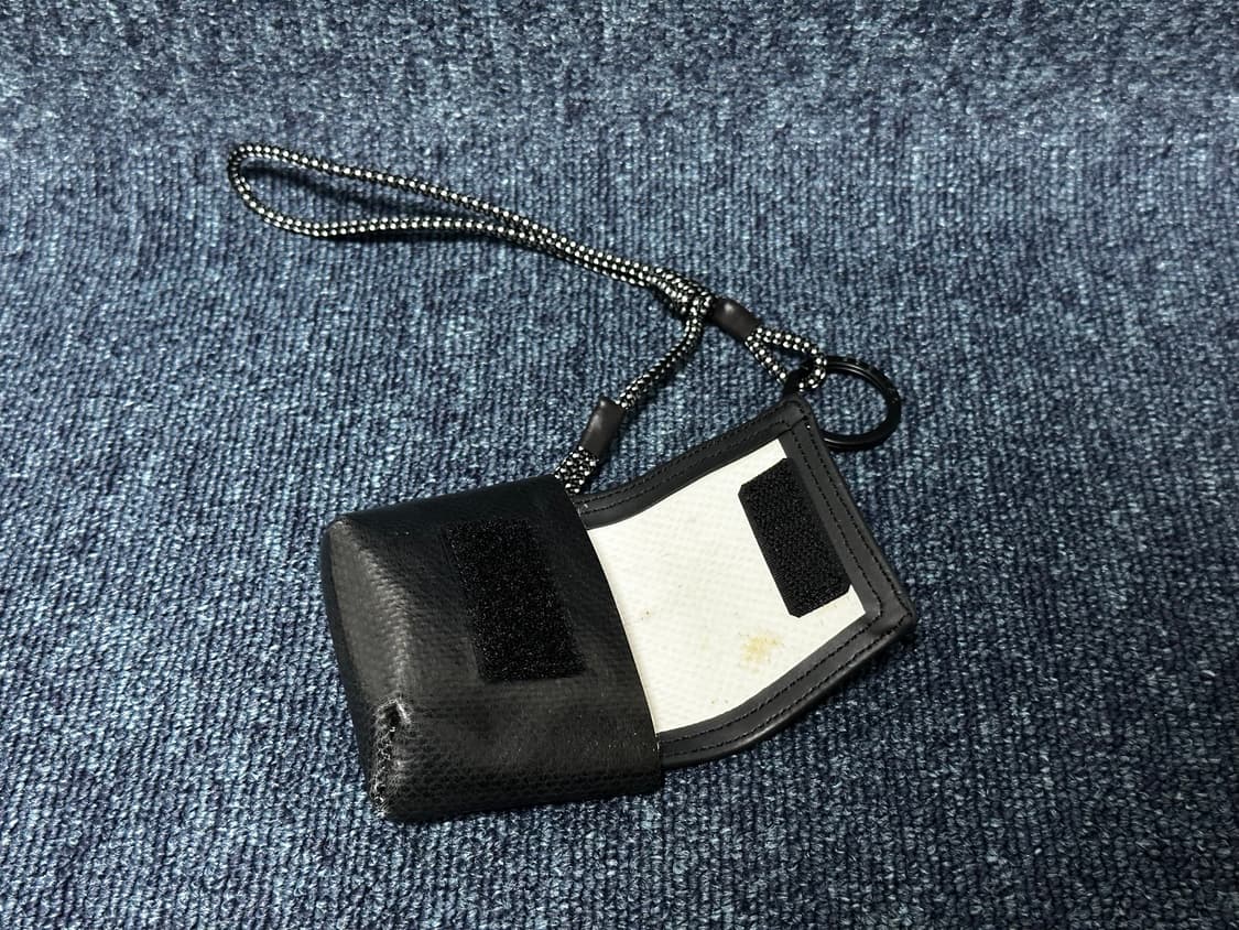 새제품 Freitag 프라이탁 희귀 올검 미니 메신저 키링(에어팟) 상품이미지2