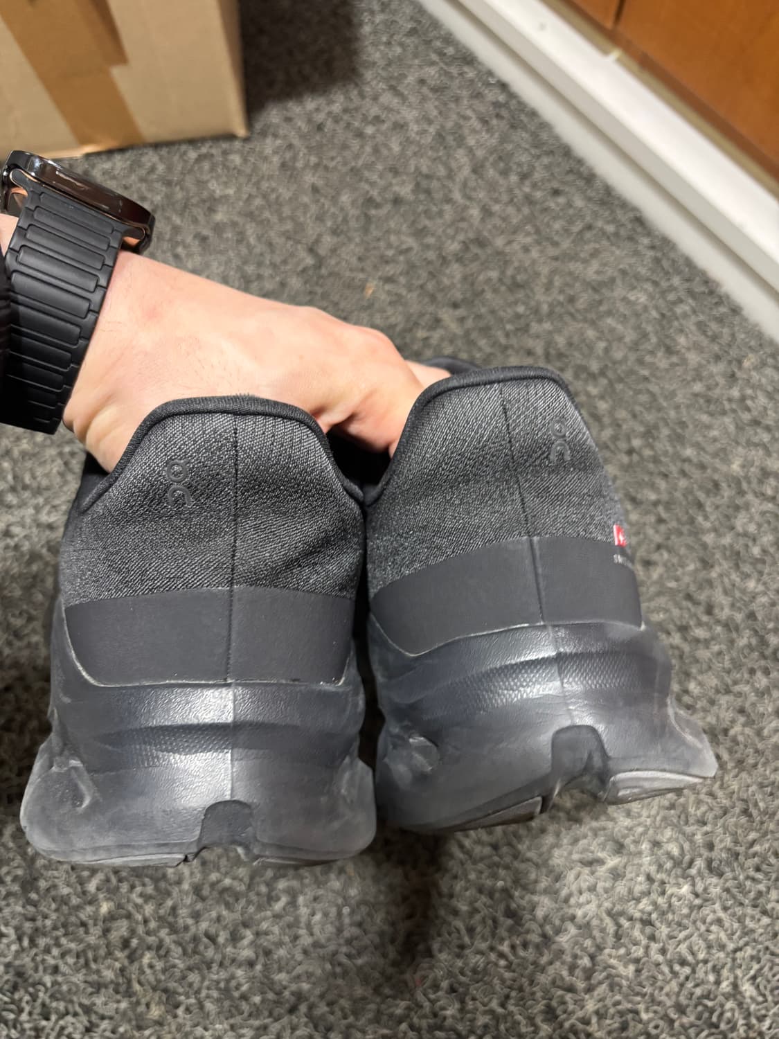 온 러닝 클라우드틸트 이클립스 블랙 M12 300 상품이미지2