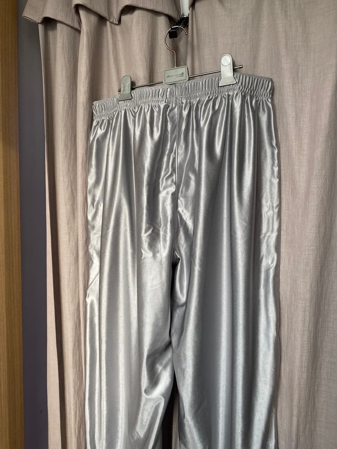 Adidas metallic silver track pants 상품이미지5