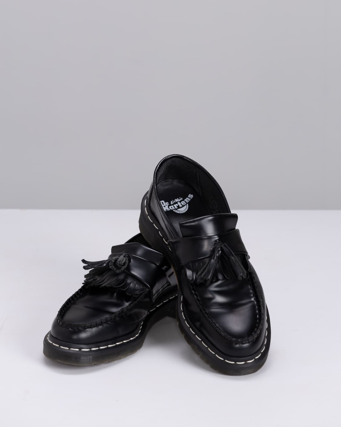 닥터마틴 아드리안 블랙 테슬 로퍼 260 상품이미지1