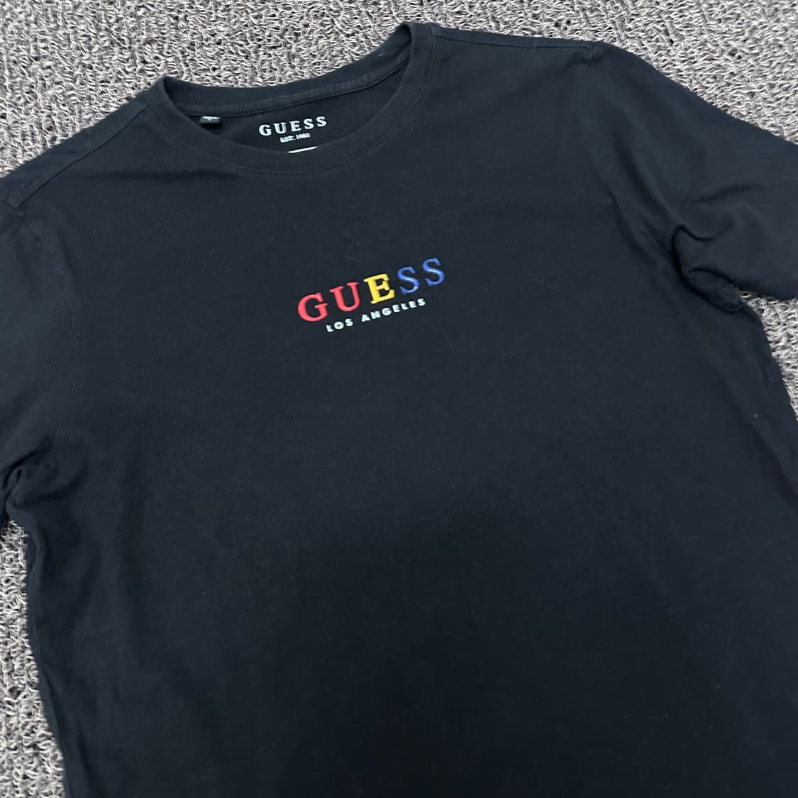 GUESS 게스 남녀공용 반팔티셔츠 블랙 L 상품이미지2
