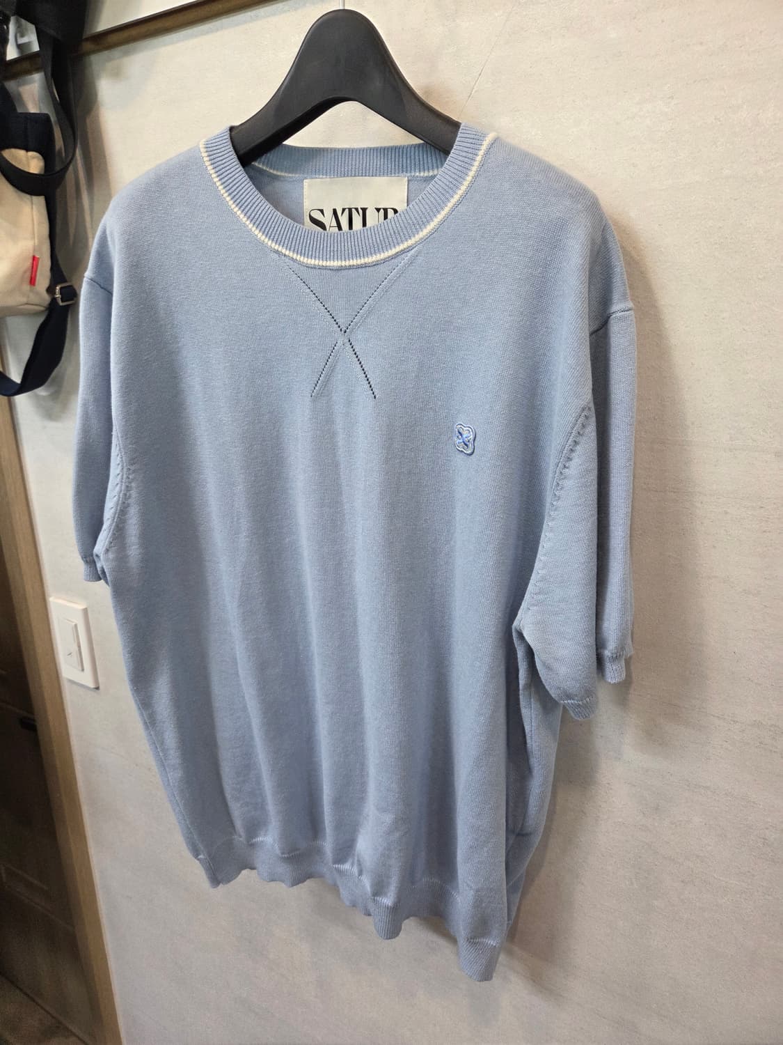 세터 와펜패치 하늘색 니트반팔 L 상품이미지5