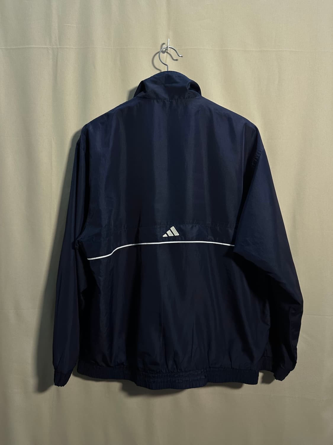 아디다스 올드스쿨 바람막이 처분  상품이미지3