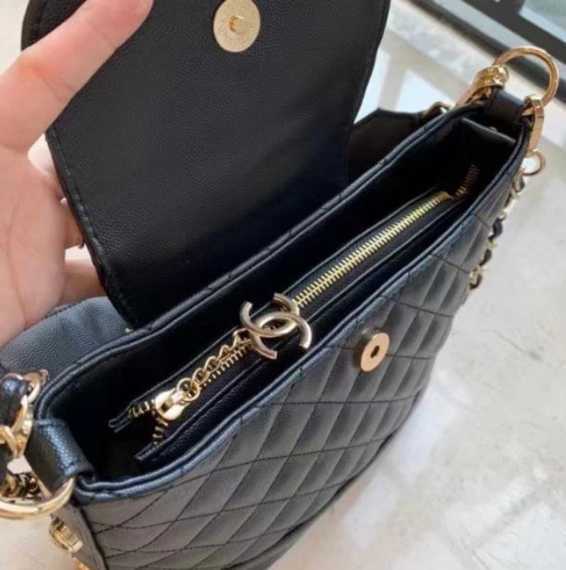 샤넬 뷰티 퀄팅 캐비어 호보백 상품이미지6