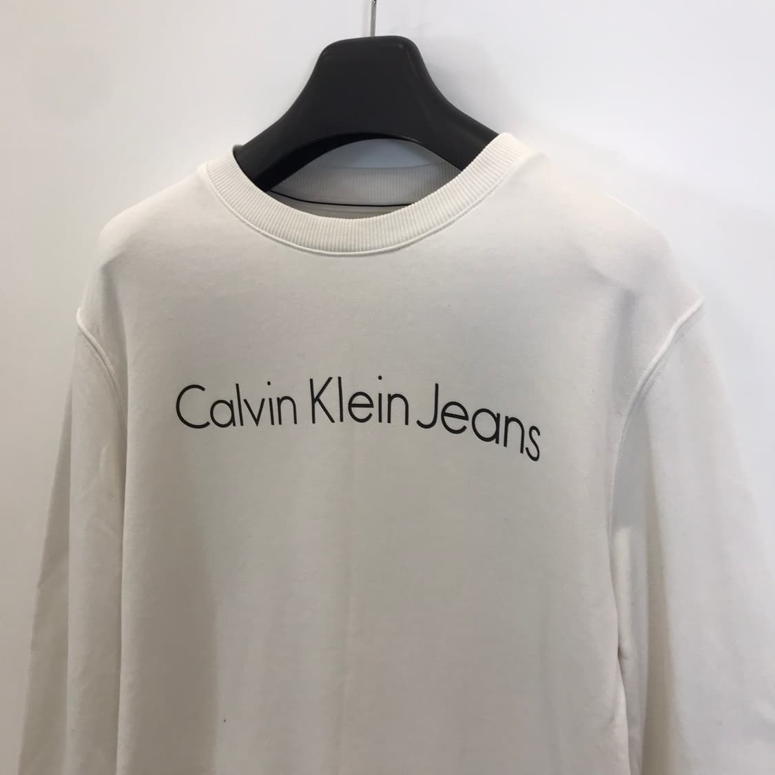 캘빈클라인 CK 화이트 맨투맨 [L] 상품이미지2