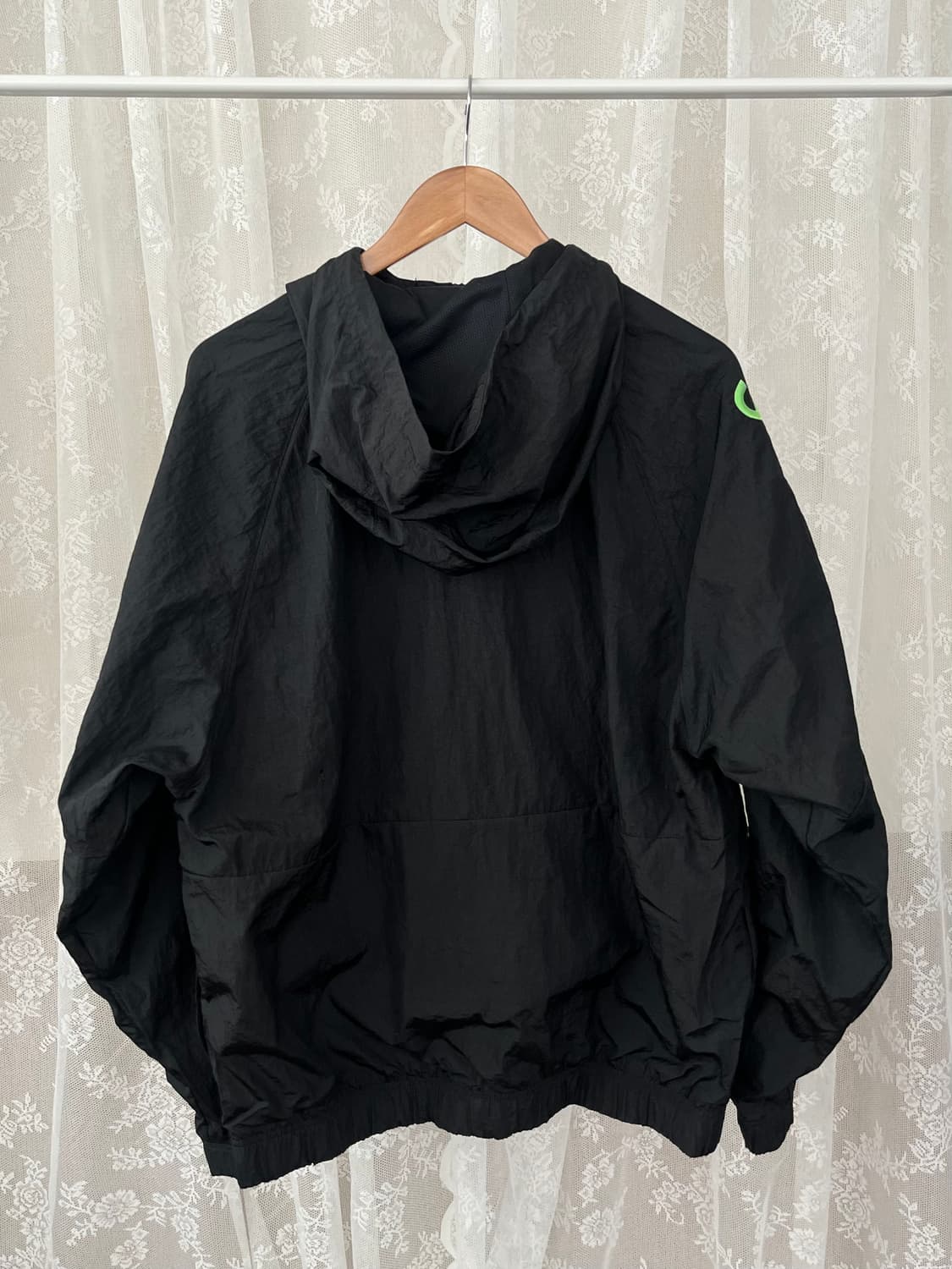 L) 나이키 더블 스우시 아노락 바람막이 블랙 상품이미지2