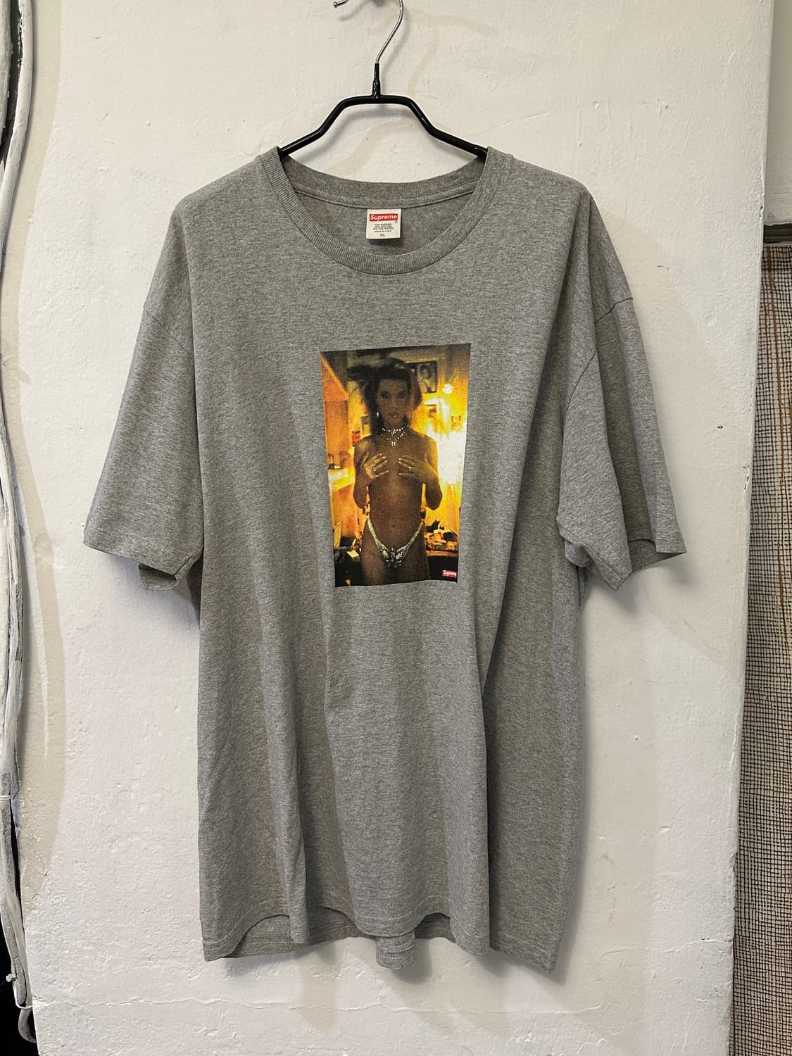 슈프림 18SS 난 골딘 킴 XL 상품이미지2