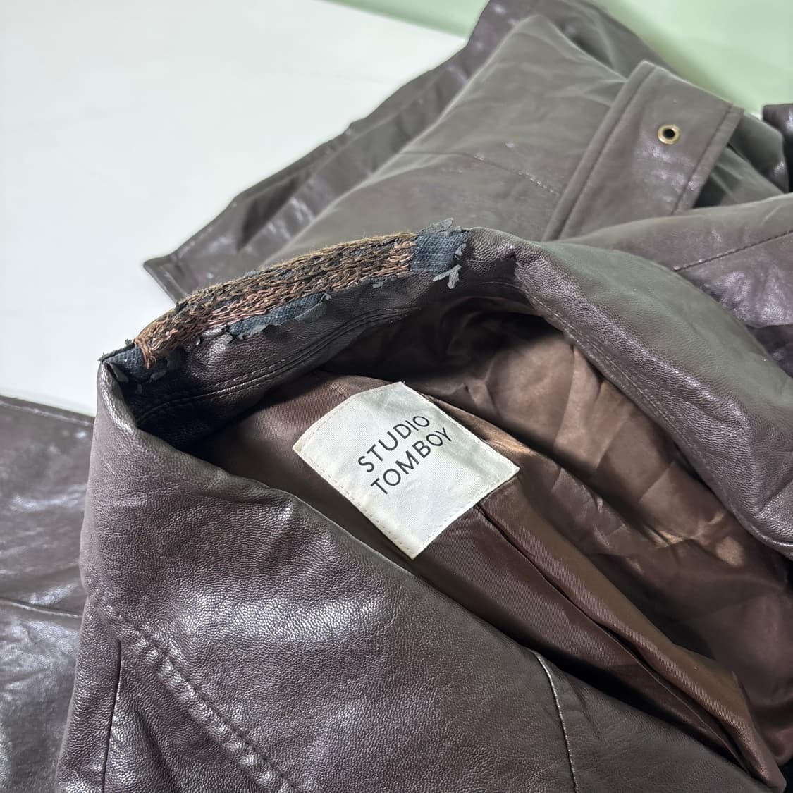 우먼M-L 스튜디오톰보이 다크브라운 로브 가죽 트렌치코트 상품이미지5