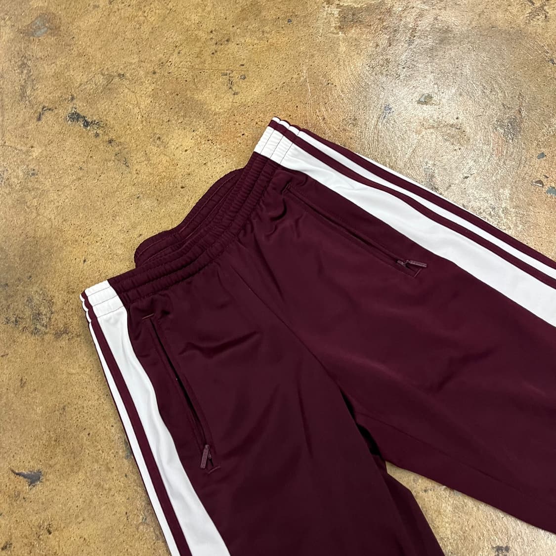 [정품/S] 아디다스 버건디 삼선 트랙 바지 b10 상품이미지1