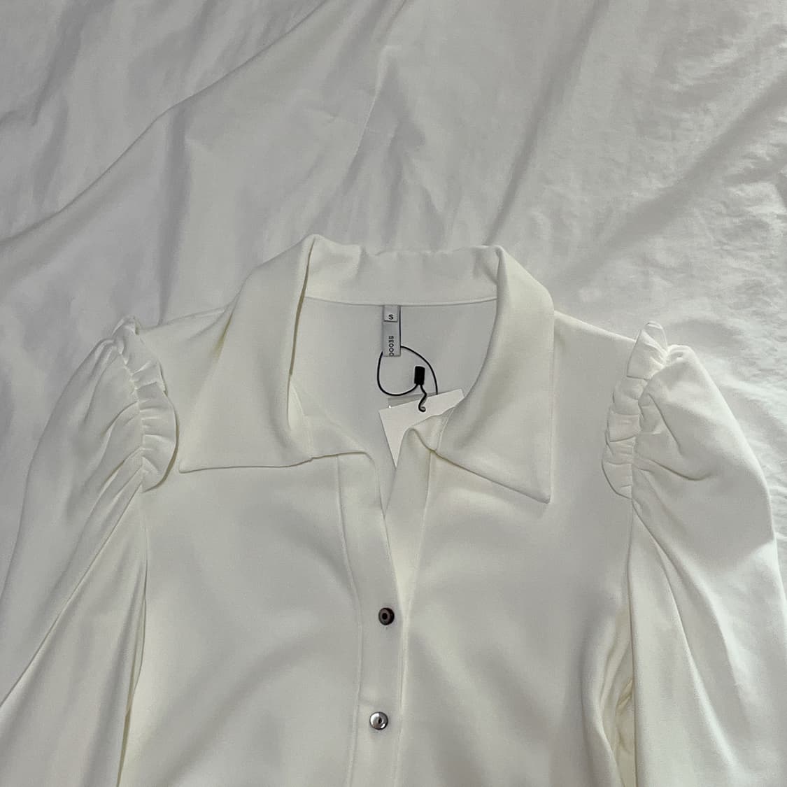 새상품 ) 서쿠키 오슈 블라우스 S 상품이미지5