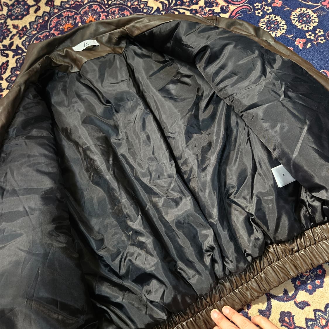 아콘(ACON) 브라운 비건 가죽 점퍼 Free 상품이미지4