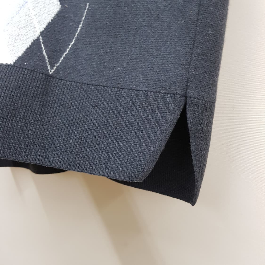 한섬 SJSJ 2022 아가일 니트 베스트 F사이즈 상품이미지5