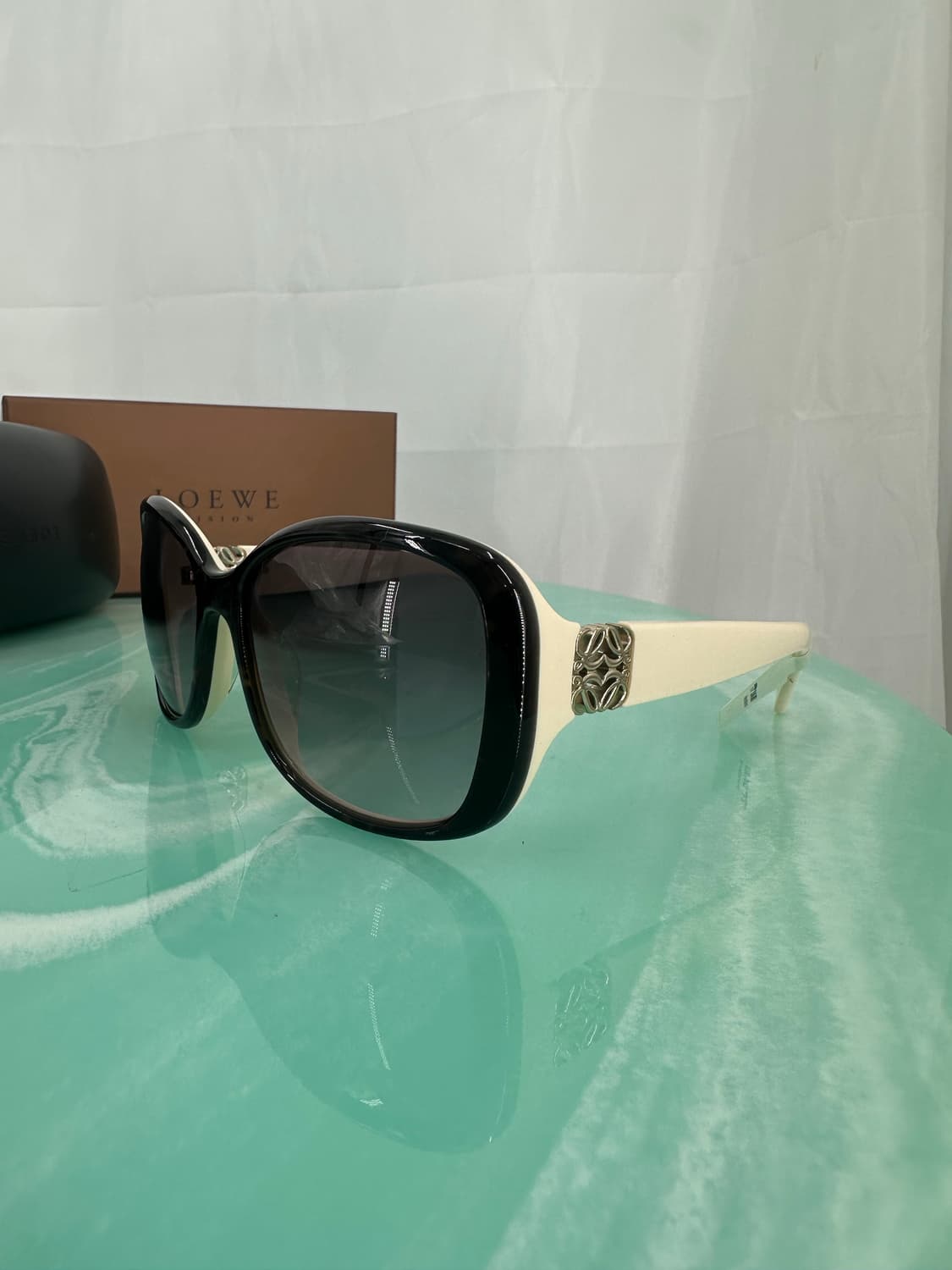 [새상품 무료배송] Made in Italy 로에베 선글라스 상품이미지1