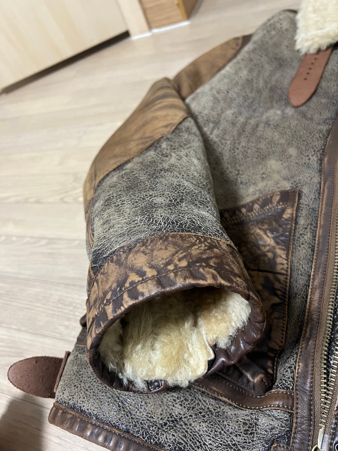 폴로 레더 트림 시어링 자켓(무스탕) 상품이미지2