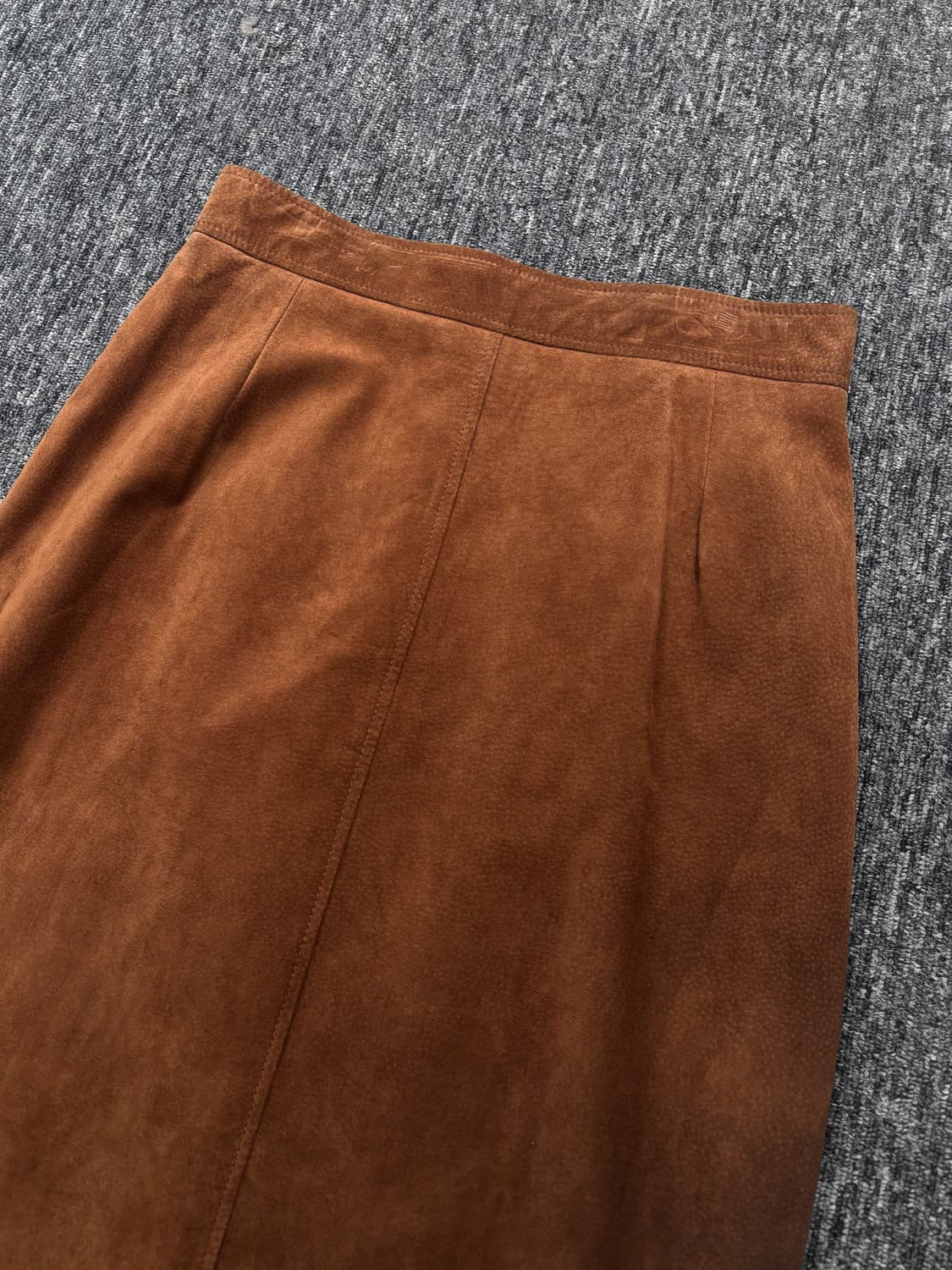 버버리 브라운 스웨이드 롱스커트 상품이미지4