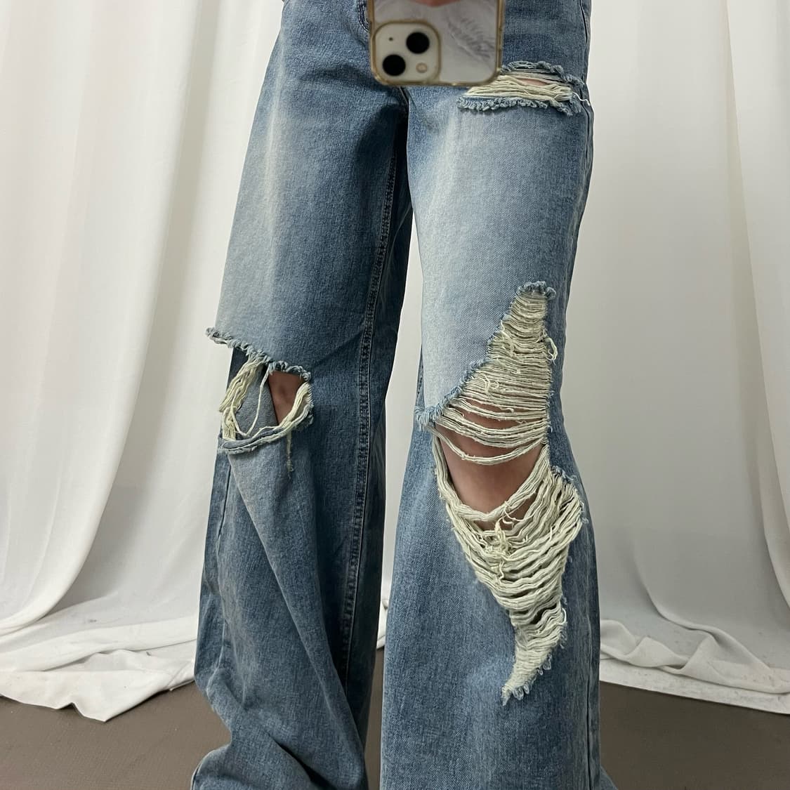 Light blue damage denim pants 상품이미지3