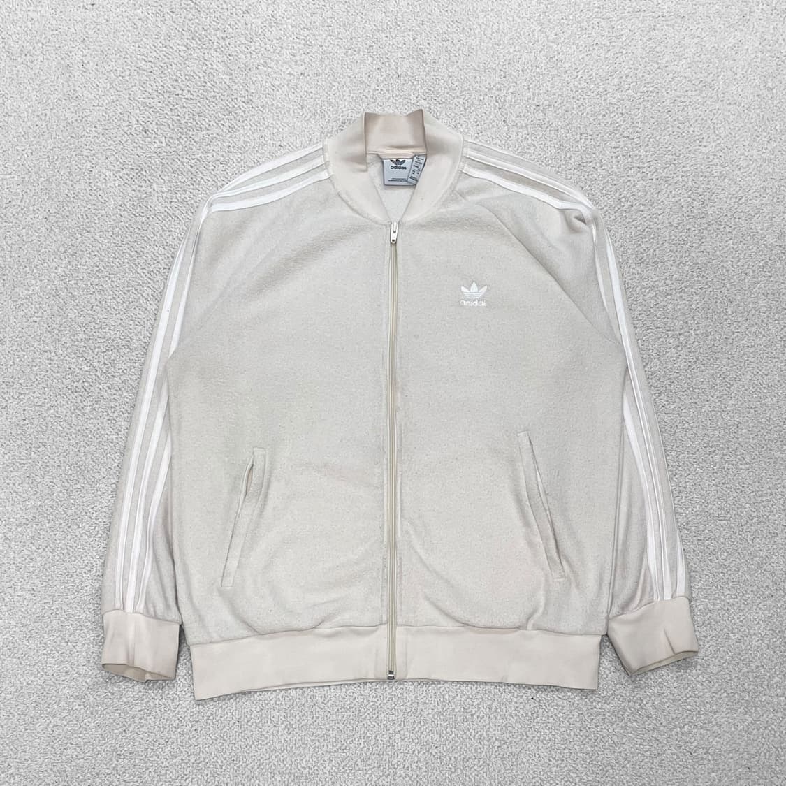 아디다스 슈퍼스타 부클 트랙 자켓 아이보리 상품이미지1