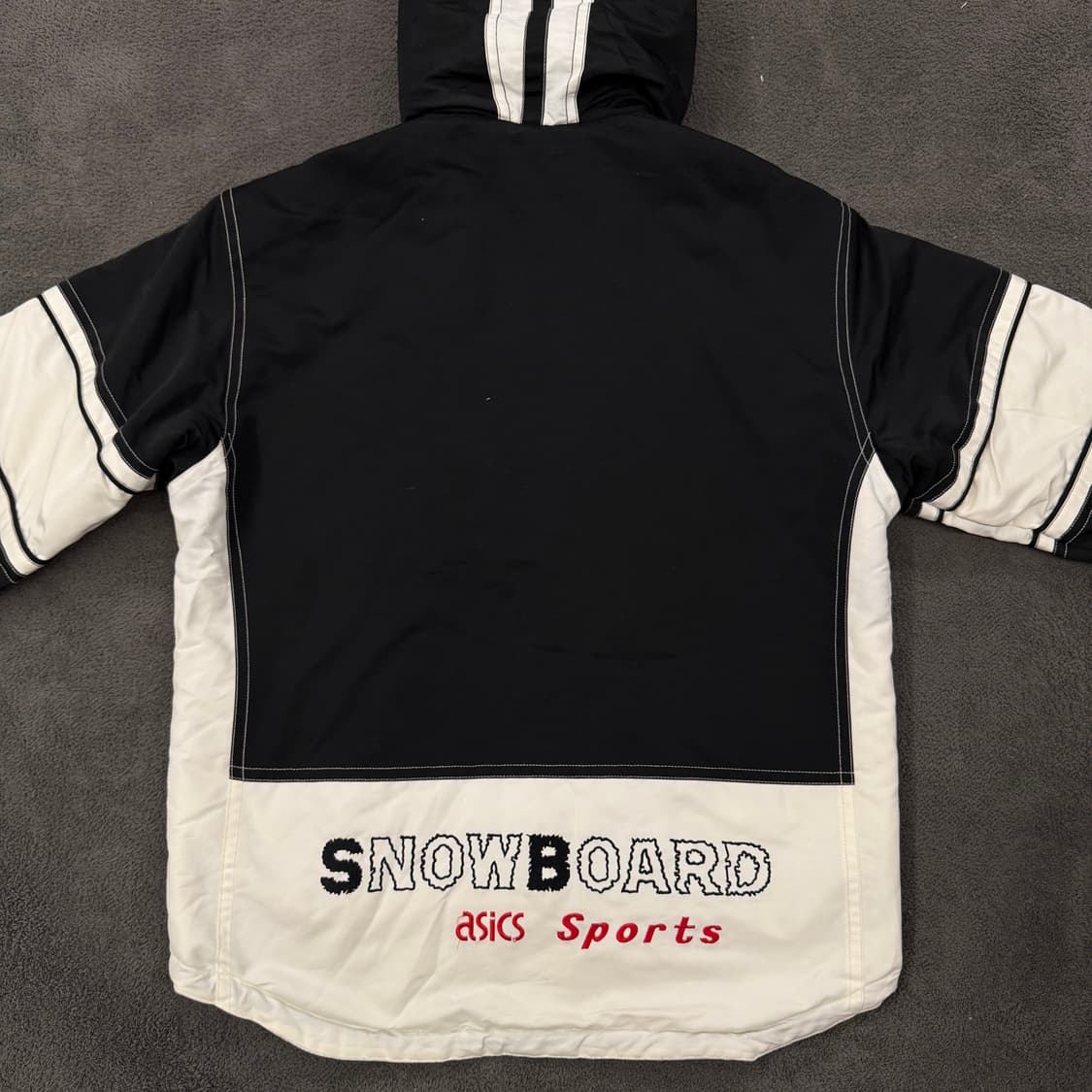 [ 정품/105 ] 아식스 리얼 스포츠팀 스티치 바람막이 자켓 상품이미지4