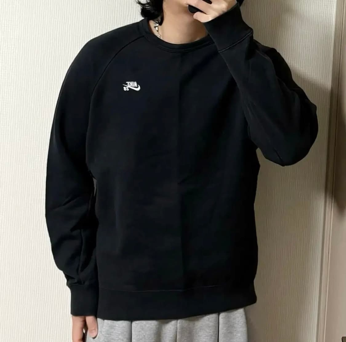[S] Nike 나이키 SB 베이직 블랙 라운드 맨투맨 상품이미지3