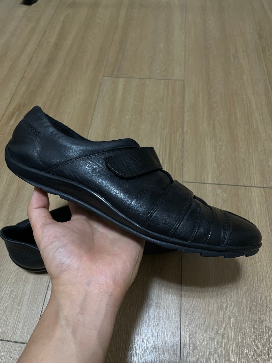 프라다 아카이브 스니커즈 상품이미지1