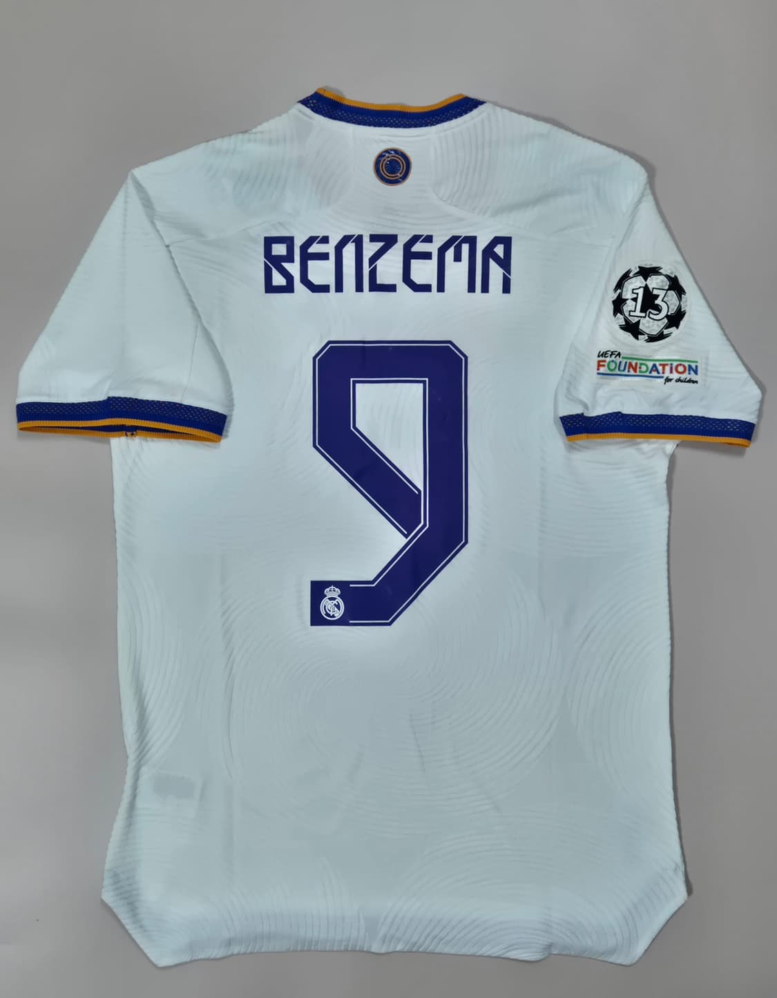 21-22 레알마드리드 챔스결승버전 벤제마 유니폼 XL사이즈 상품이미지1