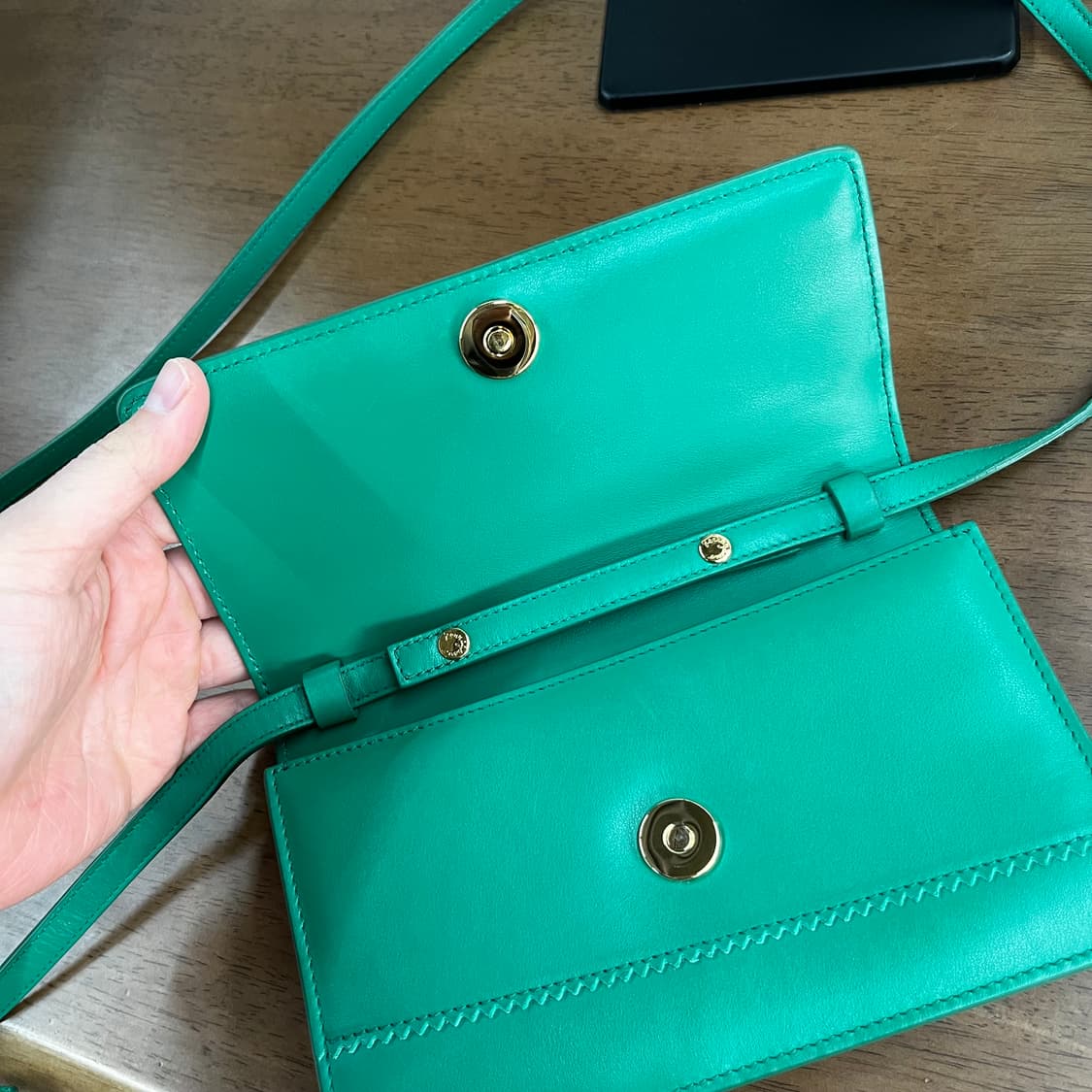 페레가모 바라 미니 크로스백 상품이미지5