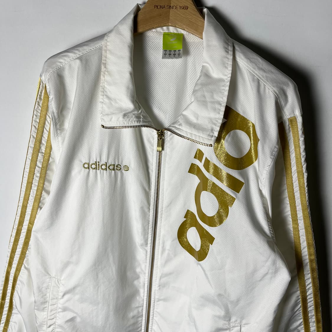 [Adidas] 아디다스 화이트골드 빅로고 바람막이 상품이미지2