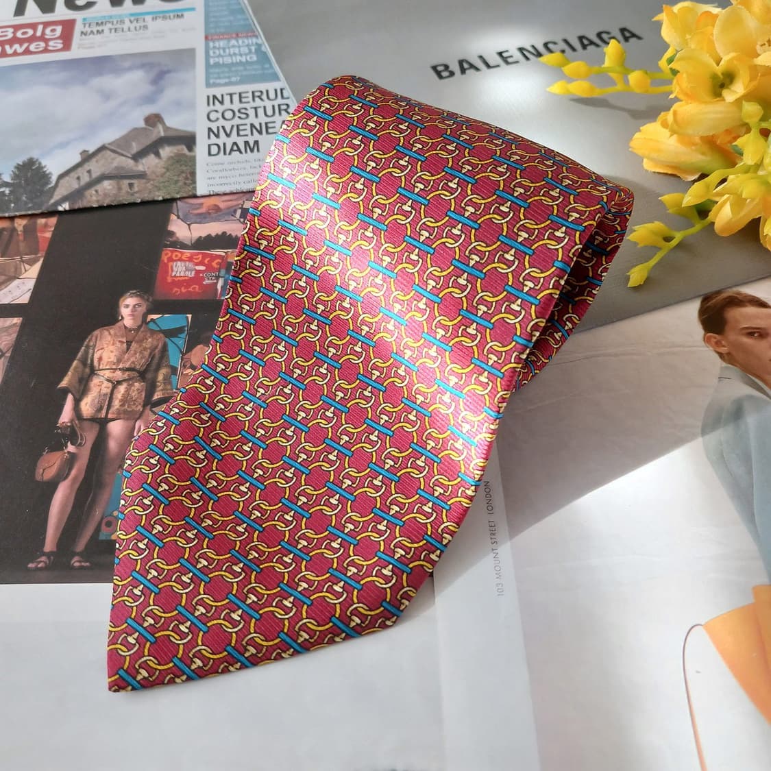 발렌시아가 실크 레드 인터락 패턴 넥타이 8.8cm A+등급 A19041 상품이미지2