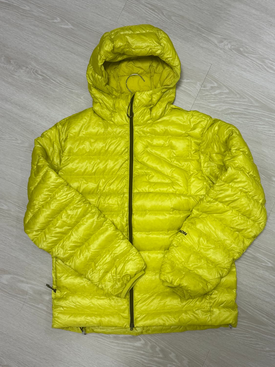 살로몬 경량패딩 라임 (m) 상품이미지1