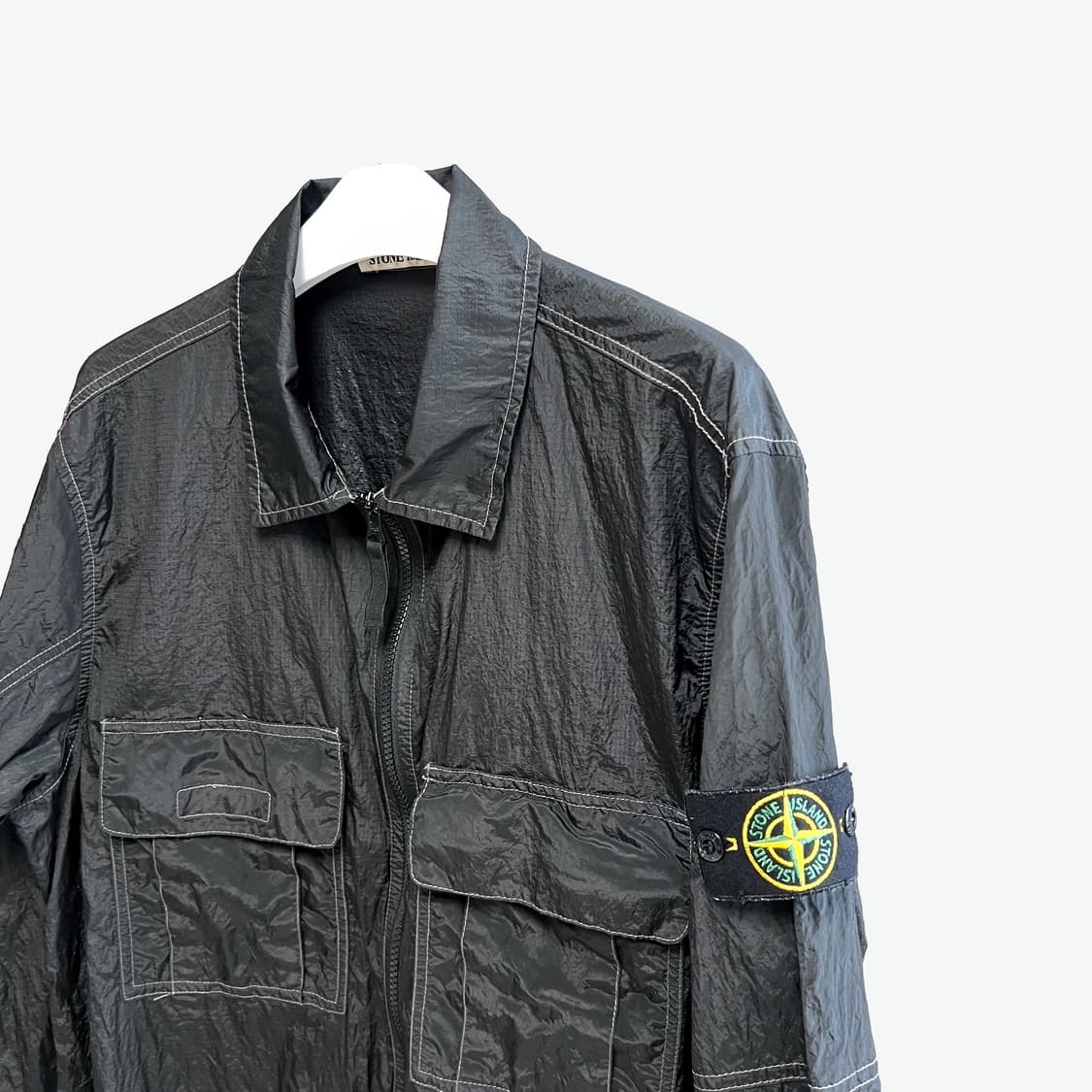 [L] 스톤아일랜드 나일론 메탈 오버셔츠 자켓 상품이미지4