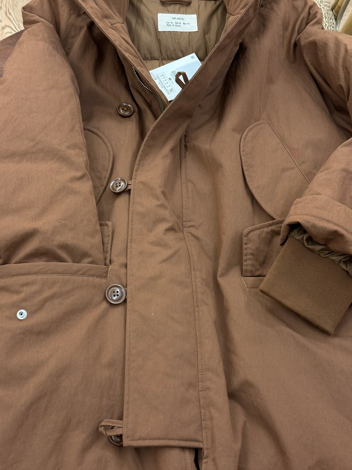 [새제품] ZARA 자라 마운틴 파카 브라운, 패딩 XL 상품이미지3