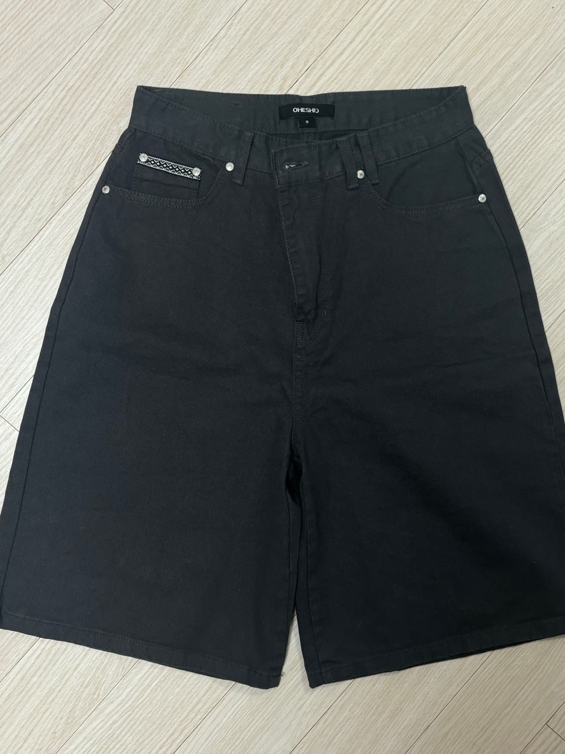 오헤시오 BERMUDA COTTON PANTS, CHARCOAL 버뮤다 상품이미지5