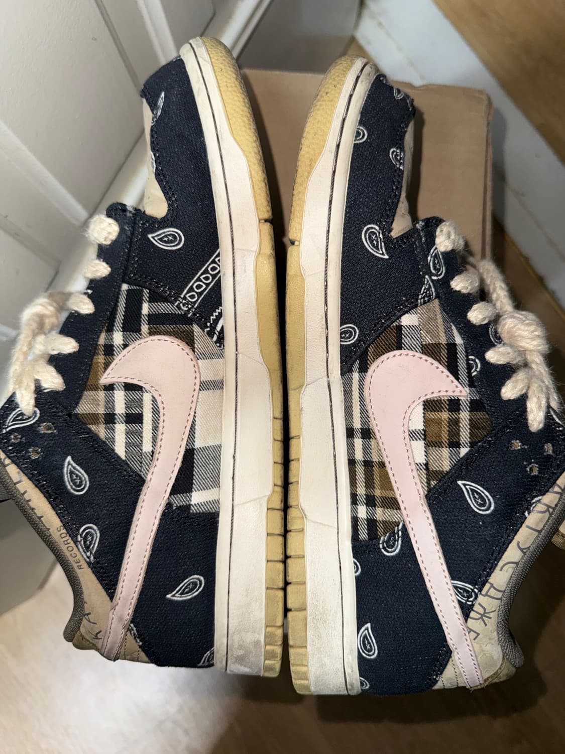 트래비스 스캇 SB덩크(285) 상품이미지7